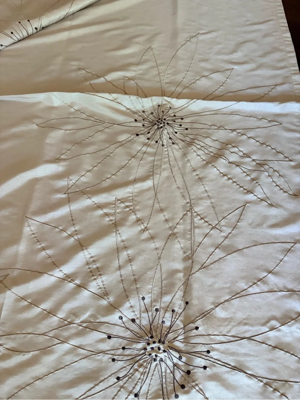 2 curtain panels